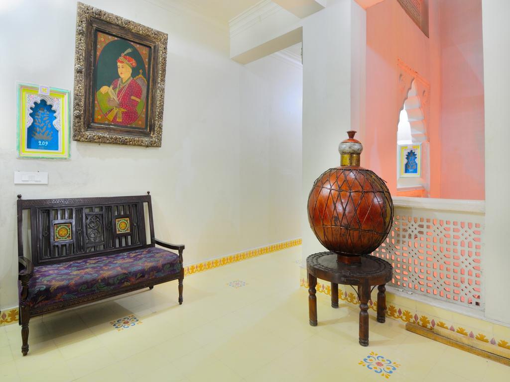 Staybook-Jyoti Mahal A Heritage Hotel New Delhi Eksteriør billede
