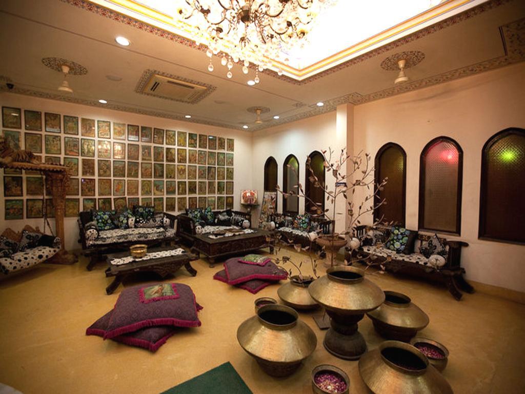 Staybook-Jyoti Mahal A Heritage Hotel New Delhi Eksteriør billede